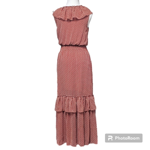 MAX STUDIO | TIRED RUFFLE SLEEVLESS DRESS - Picture 8 of 16